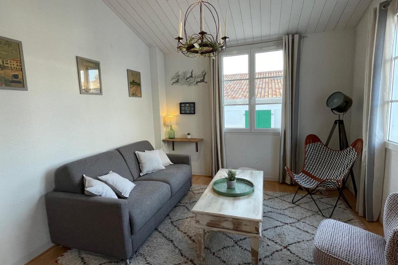Very Bright Nest With Terrace In The Village La Flotte Esterno foto